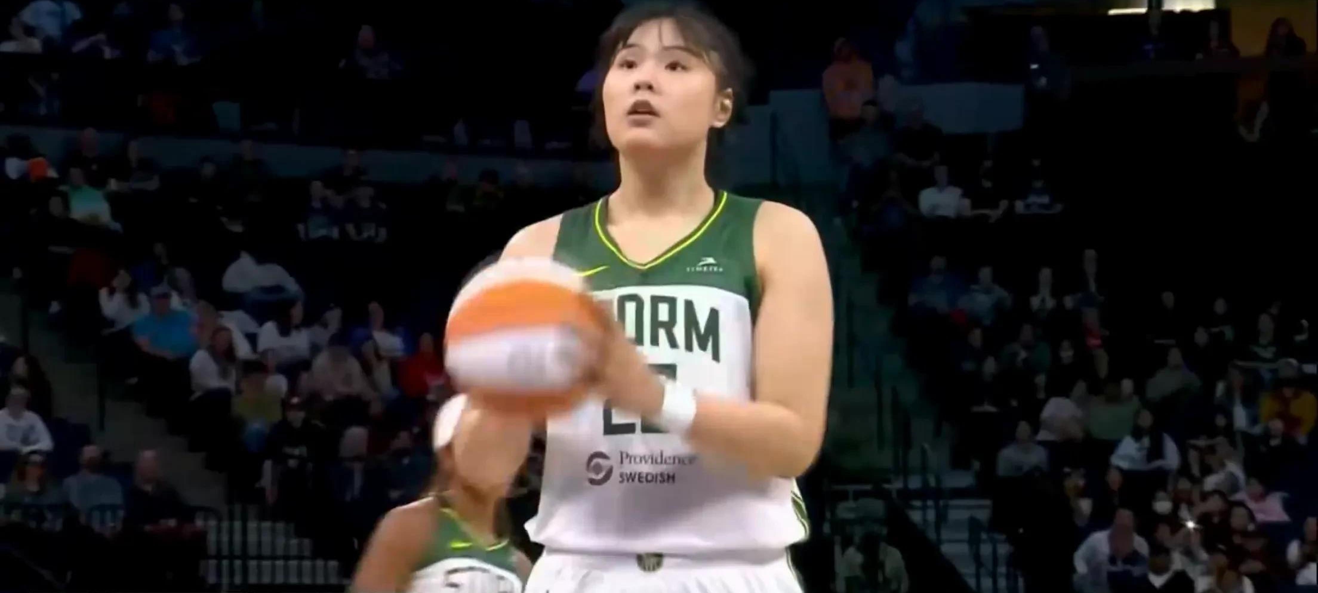 关于历史性时刻：WNBA历史上首位中国台北裔球员加盟女武神的信息