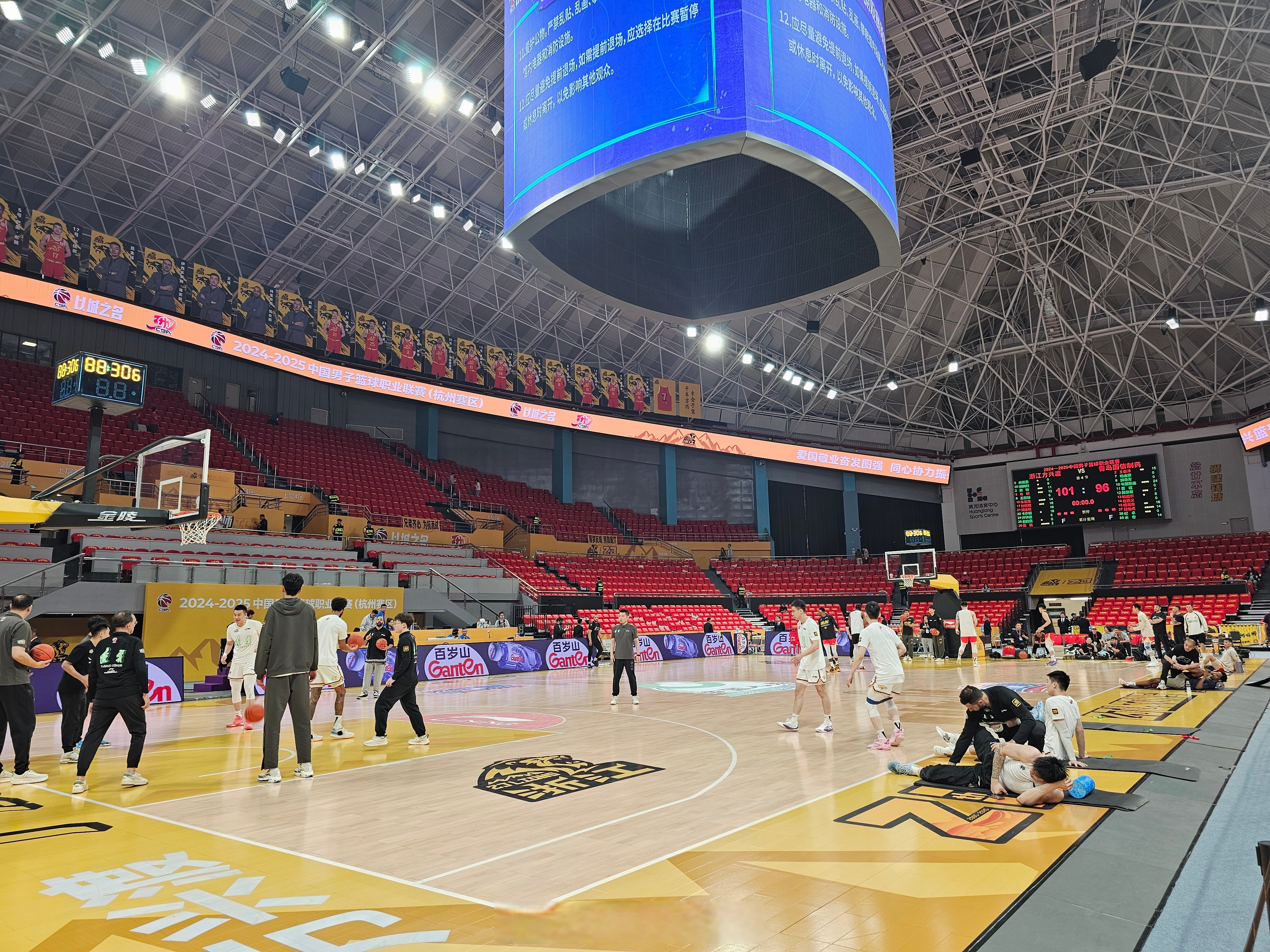 热身赛：李悦洲16分，浙江男篮65-64险胜广厦男篮